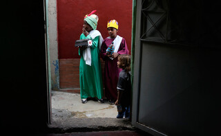 Παιδιά ντυμένα τρεις μάγοι στη Βενεζουέλα