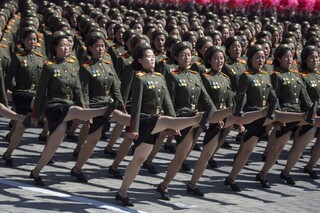 γυναίκες στο στρατό της Βόρειας Κορέας