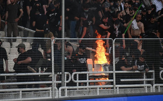 Φωτιά στην εξέδρα των οπαδών του ΠΑΟΚ στον τελικό του κυπέλλου Ελλάδας