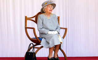 Η Βρετανία γιορτάζει: Πυρετώδεις προετοιμασίες για τα 70 χρόνια της Ελισάβετ στο θρόνο