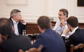 Συνάντηση του Πρωθυπουργού Κυριάκου Μητσοτάκη με τον Co-CEO του Netflix Ted Sarandos