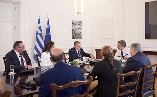 Συνάντηση Μητσοτάκη με το Διοικητικό Συμβούλιο της Παγκόσμιας Διακοινοβουλευτικής Ένωσης Ελληνισμού