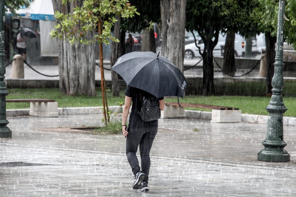 Προβλέψεις Κακοκαιρίας για το Ερχόμενο Διήμερο στην Ελλάδα