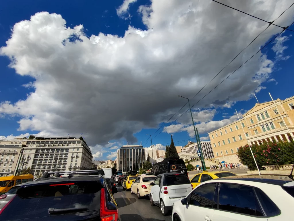 Αλλαγές στον Καιρό με Βροχές και Άνοδο της Θερμοκρασίας